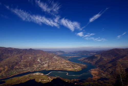 Free Stunning aerial view of Samsun's mountains and river under a vibrant blue sky. Stock Photo