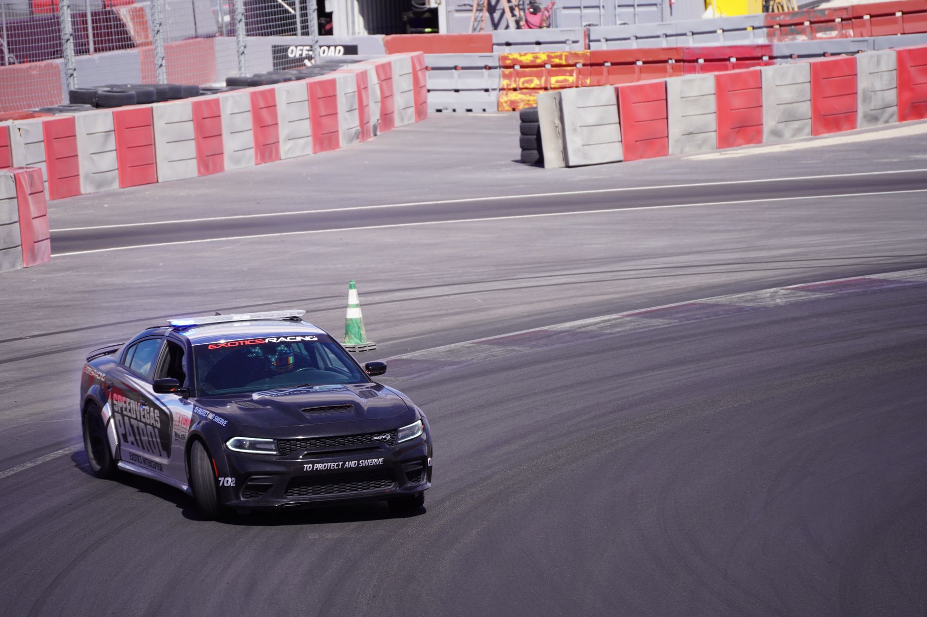 NASCAR’s Vegas Duel Pits Larson Against Hamlin