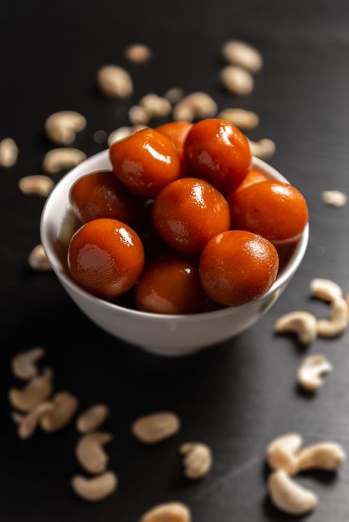 Gulab jamun in syrup