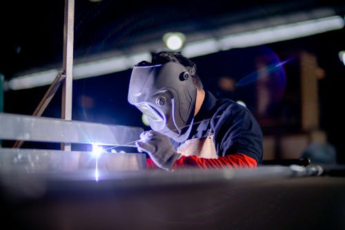 Foto profissional grátis de aço, capacete de segurança, fábrica