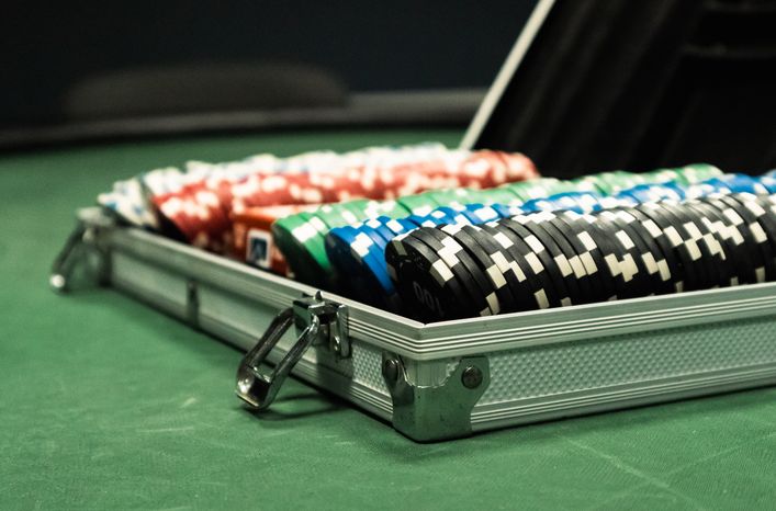 Online Casino: Spielautomaten und Live-Spiele im Überblick