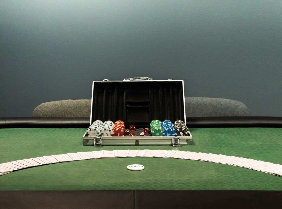 Online Casino: Spielautomaten und Live-Spiele im Überblick