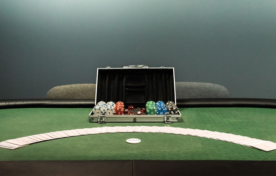 Online Casino: Spielautomaten und Live-Spiele im Überblick