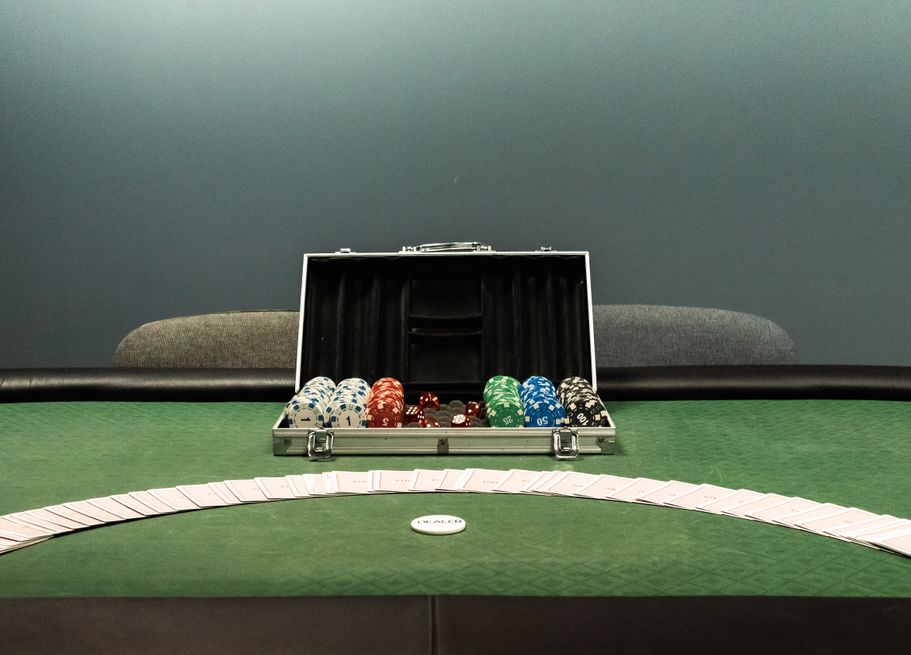 Online Casino: Spielautomaten und Live-Spiele im Überblick