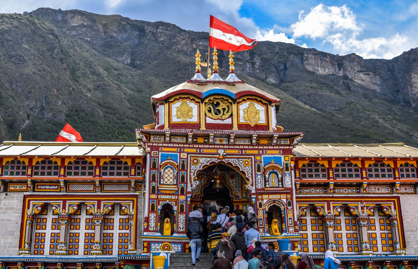 Mountain lodge in the Yamuna valley near Barkot