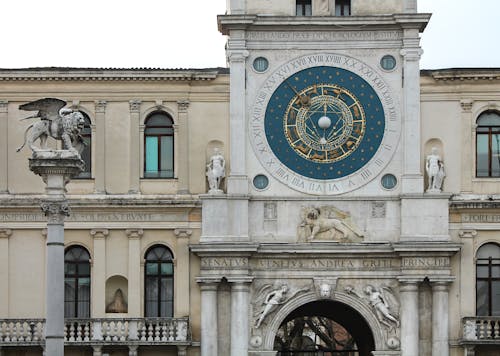 Darmowe zdjęcie z galerii z architektura, astronomiczny, duży zegar
