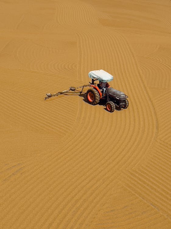 Základová fotografie zdarma na téma hřiště, traktor, venkovský