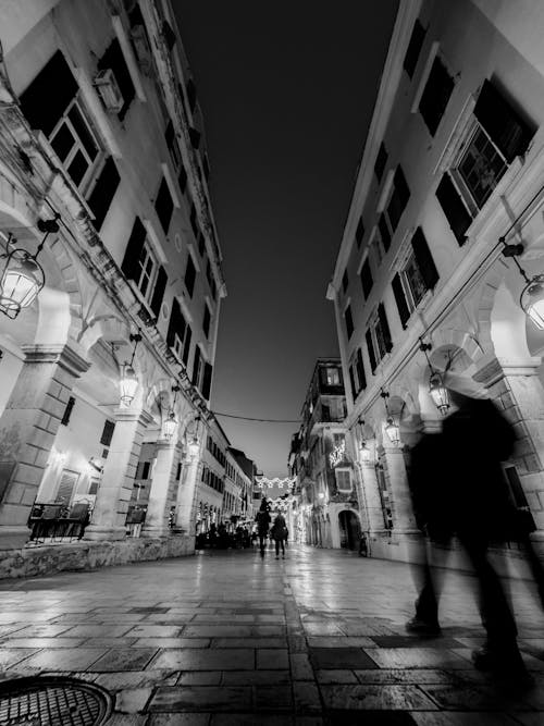 Foto profissional grátis de cidade preto e branco, fotografia monocromática, mono