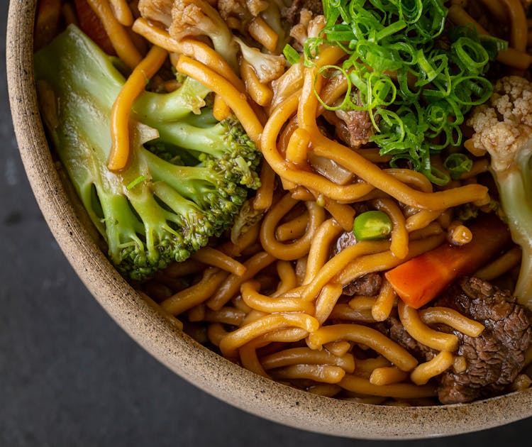 Chow Mein Noodles With Vegetables And Meat 