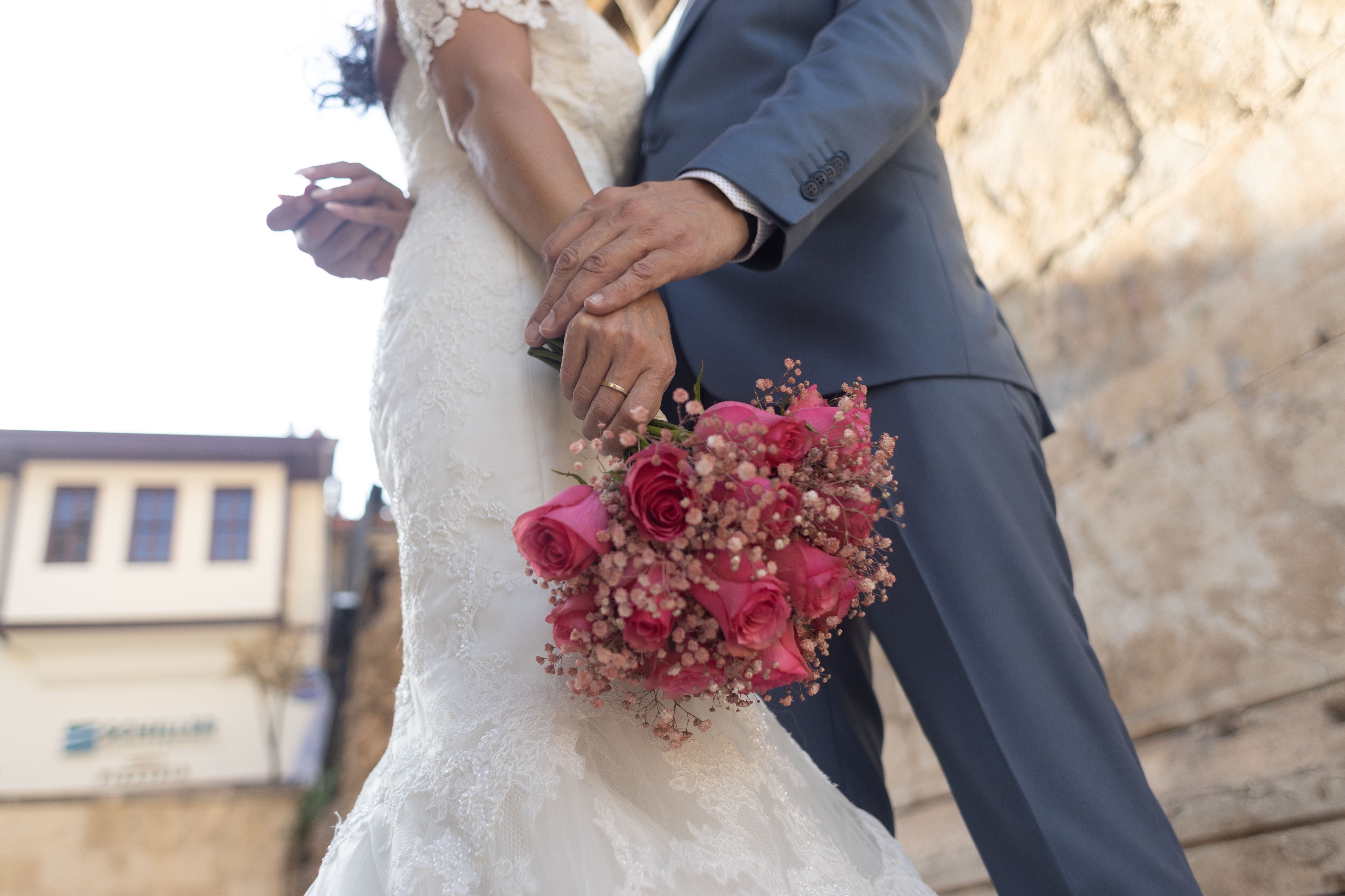 ▼空少與妻子交往2年多後結婚。（示意圖／pexels）