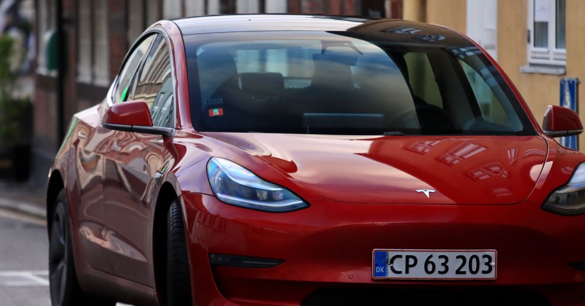 France Evaluates Tesla's Self-Driving Tech Amid Europe's Autonomous Shift