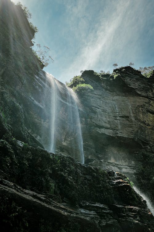 ローアングルショット, 垂直ショット, 岩の無料の写真素材