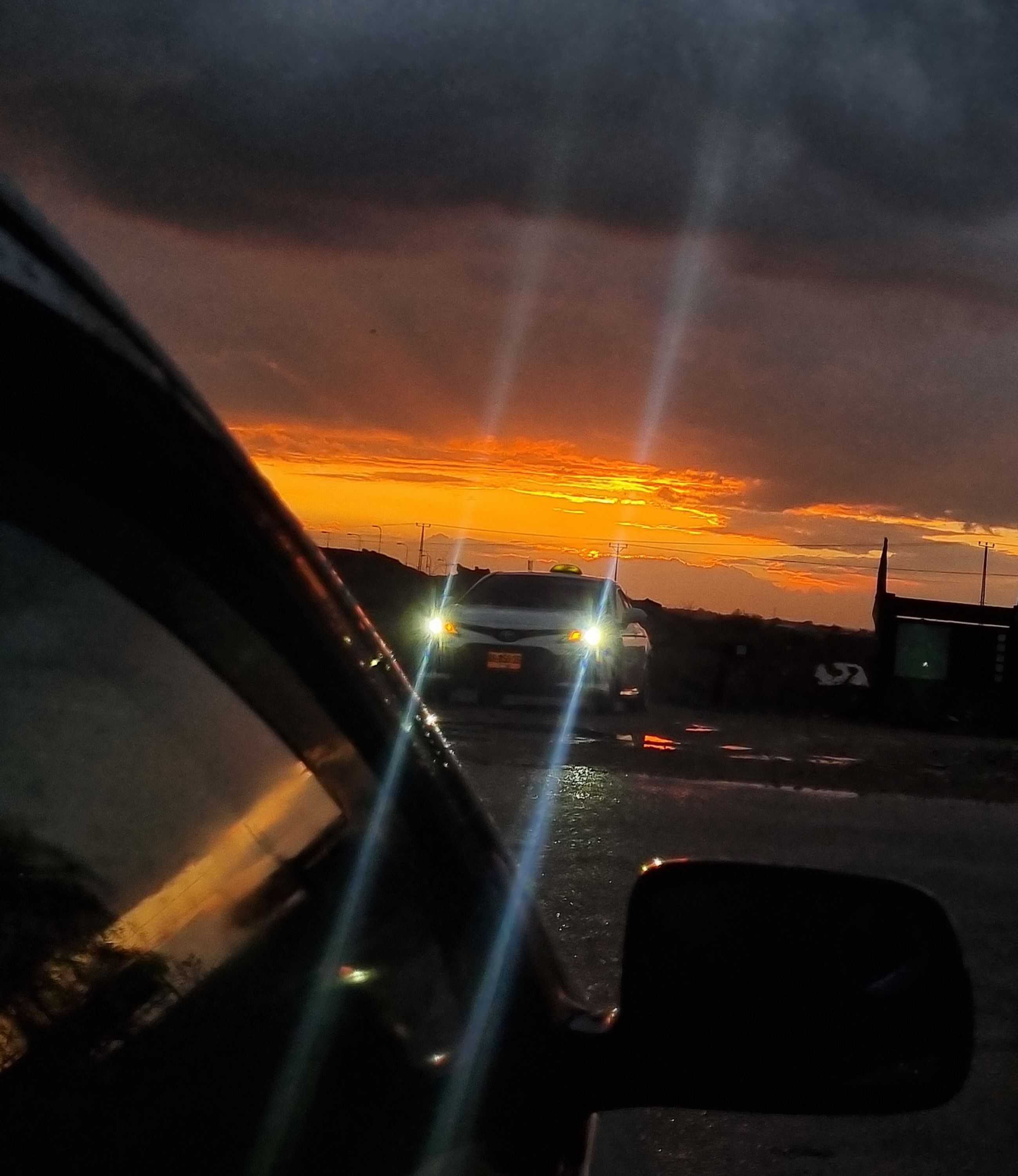 Zadarmo Fotobanka s bezplatnými fotkami na tému auto, krásny západ slnka, západ slnka Fotka z fotobanky