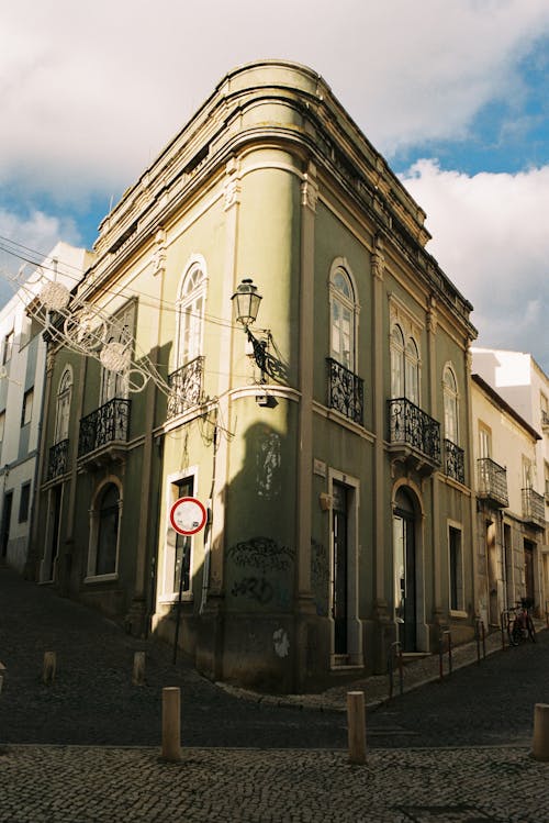 A House on the Corner of Rua Doutor Faria e Silva and Rua dos Ferreiros in the City of Lagos, Algarve, Portugal