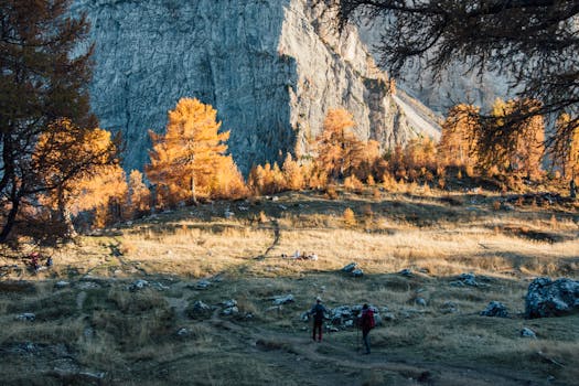 Explore the vibrant autumn colors in the Soča Valley, Slovenia, perfect for hiking and nature enthusiasts.