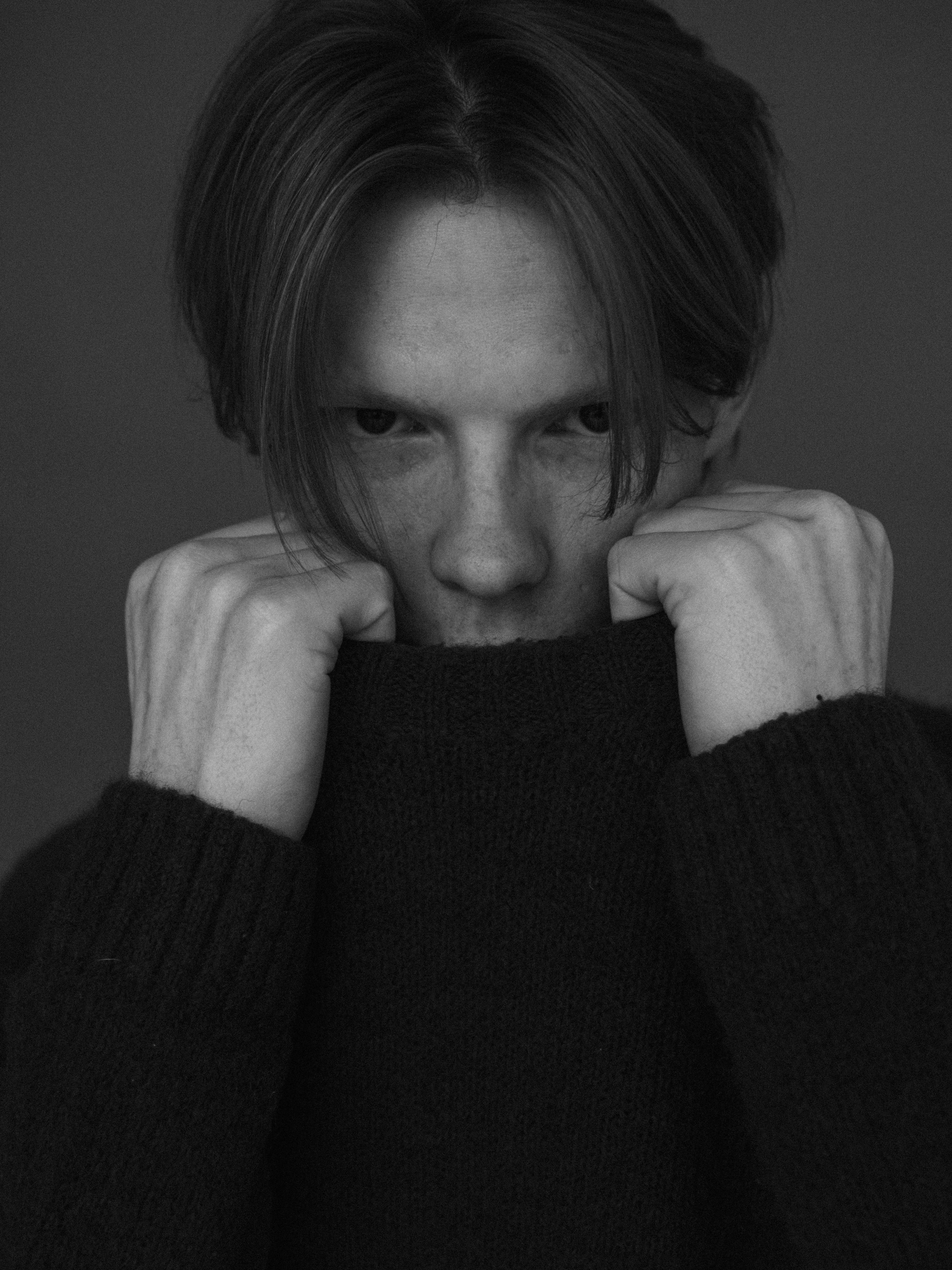 bezplatná Základová fotografie zdarma na téma atmosférický, běloch, černobílý Základová fotografie