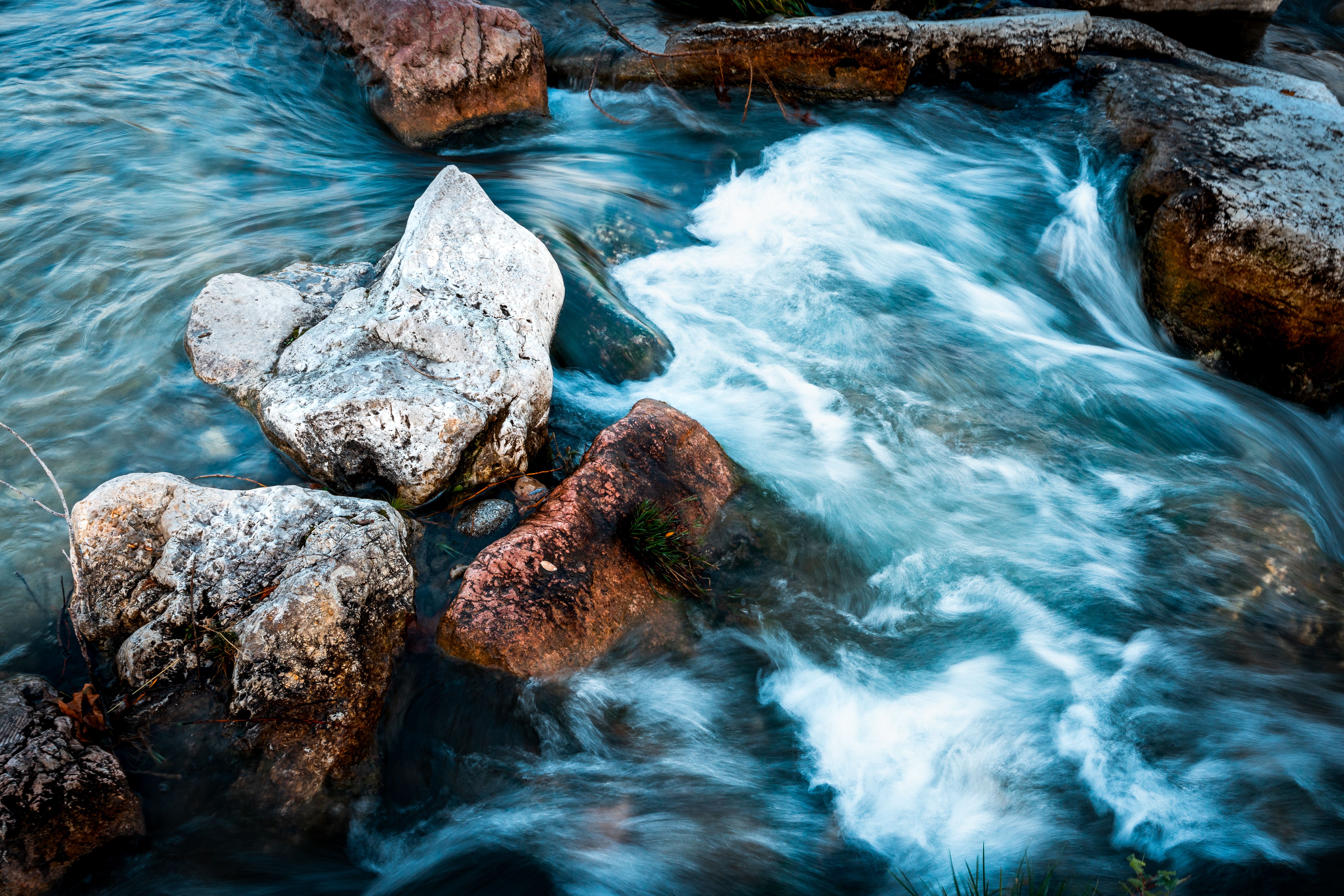 Rocks on Creek · Free Stock Photo