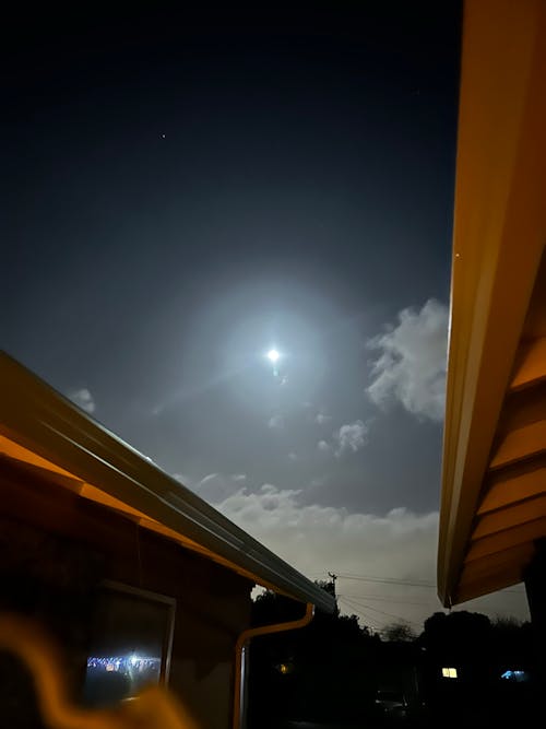 Foto profissional grátis de à noite, fotografia da lua, leve