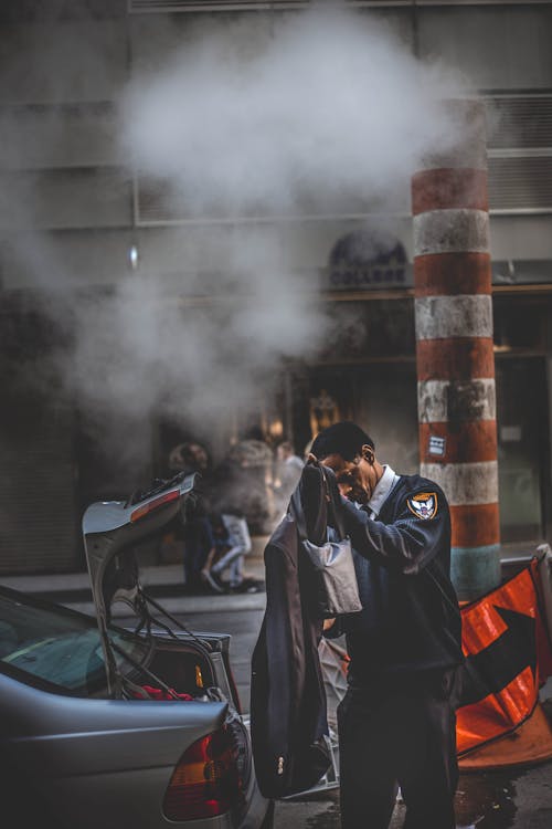 Základová fotografie zdarma na téma bezpečnost, kabát, kouř