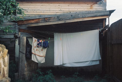 Kostnadsfri bild av byggnad, handduk, sängkläder