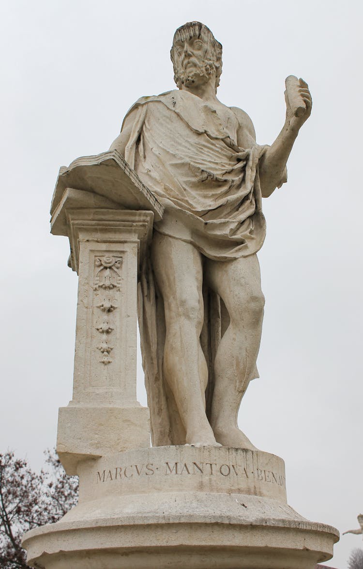 Statue Of Marcus Mantua