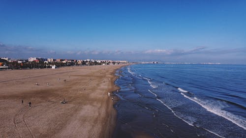 dalgalar, deniz kıyısı, drone çekimi içeren Ücretsiz stok fotoğraf