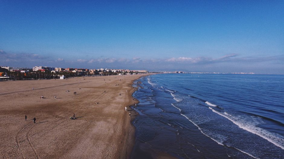 ¡Locura total! Un hotel en la playa de Cullera por solo 20€