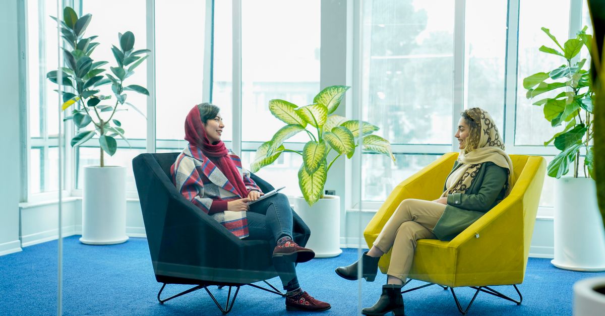 Iranian work culture and offices