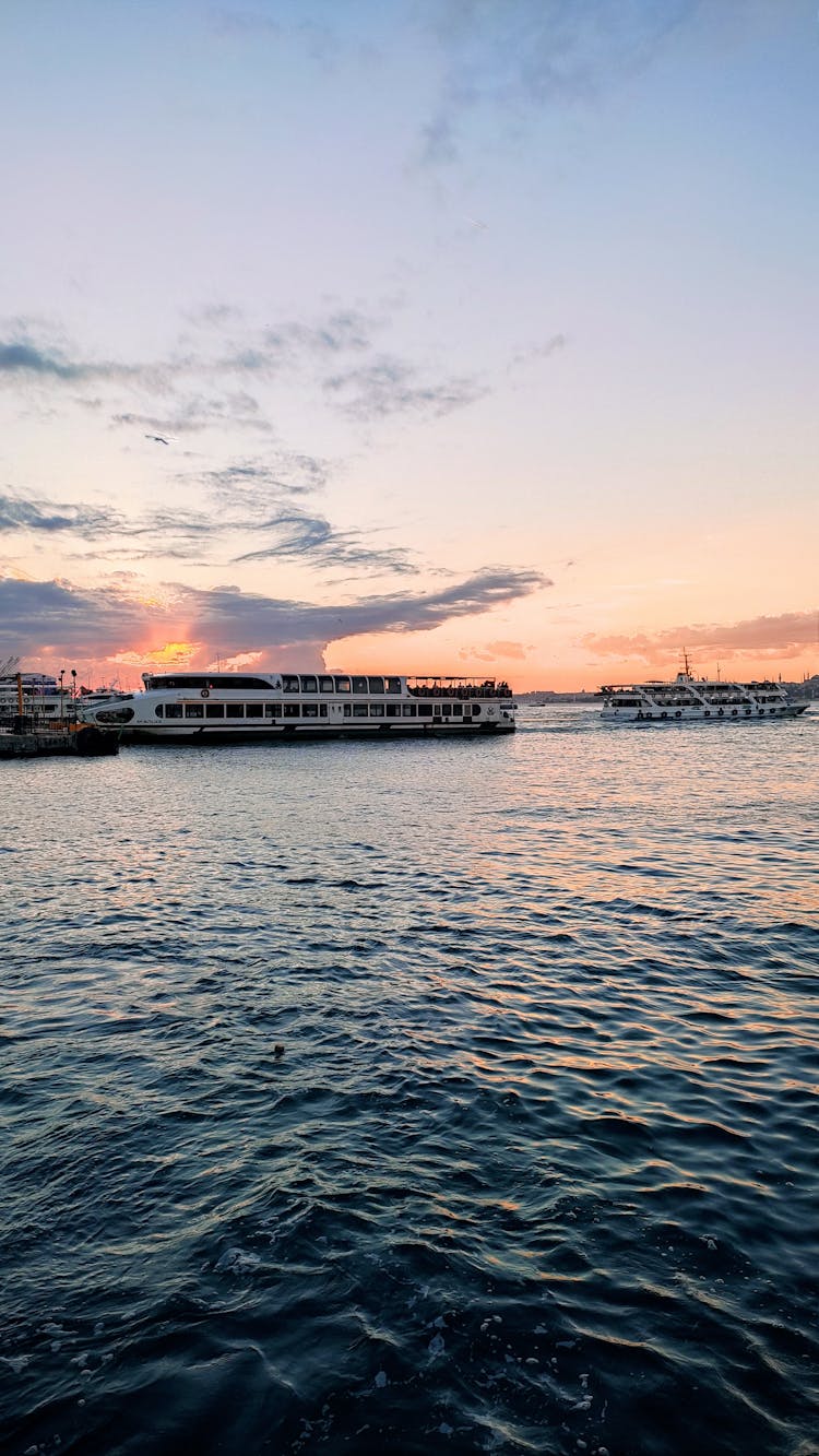 A White Ship On Body Of Water 