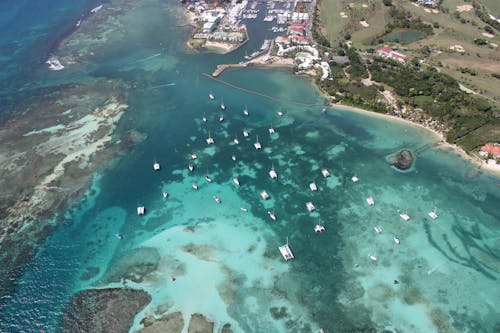 Kostenloses Stock Foto zu boote, küste, landschaft