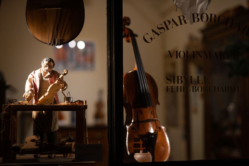 Cremona violins