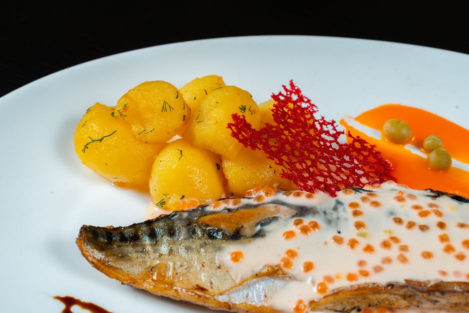 Fish Fillet in Lemon Butter Sauce
