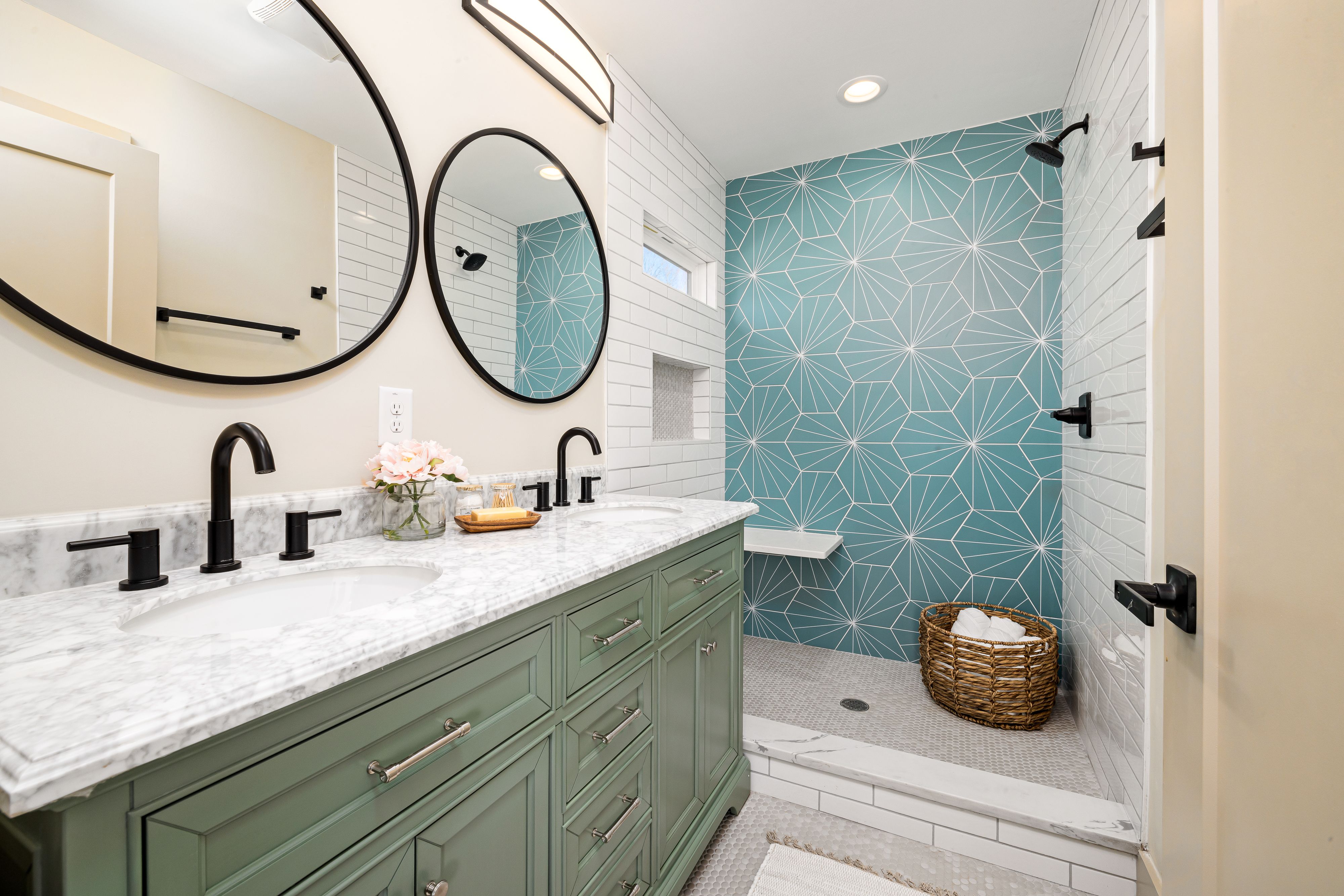 Modern Bathroom Design · Free Stock Photo