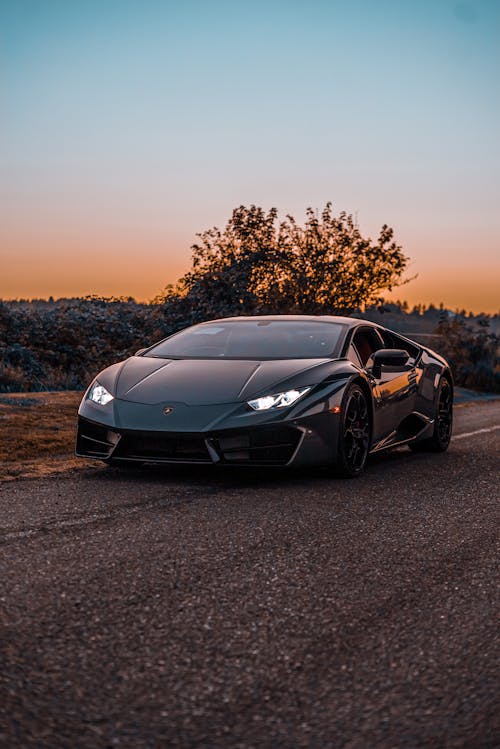 Blue lamborghini huracan Wallpapers Download