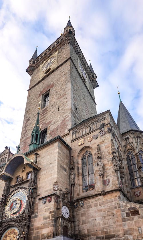 Photos gratuites de architecture gothique, extérieur de bâtiment, horloge astronomique de prague