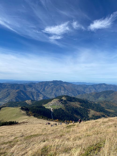 Imagine de stoc gratuită din cer albastru, dealuri, fotografiere verticală