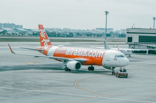 Foto profissional grátis de aeronáutica, aeronave, aeroporto