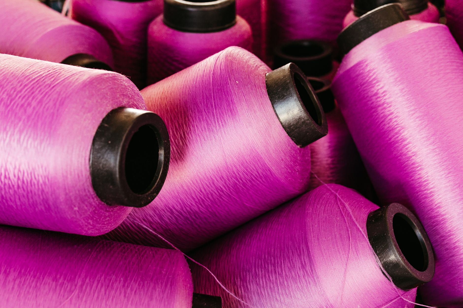 « Polyester » : comprendre la nouvelle insulte de la Génération Z et pourquoi elle est positive