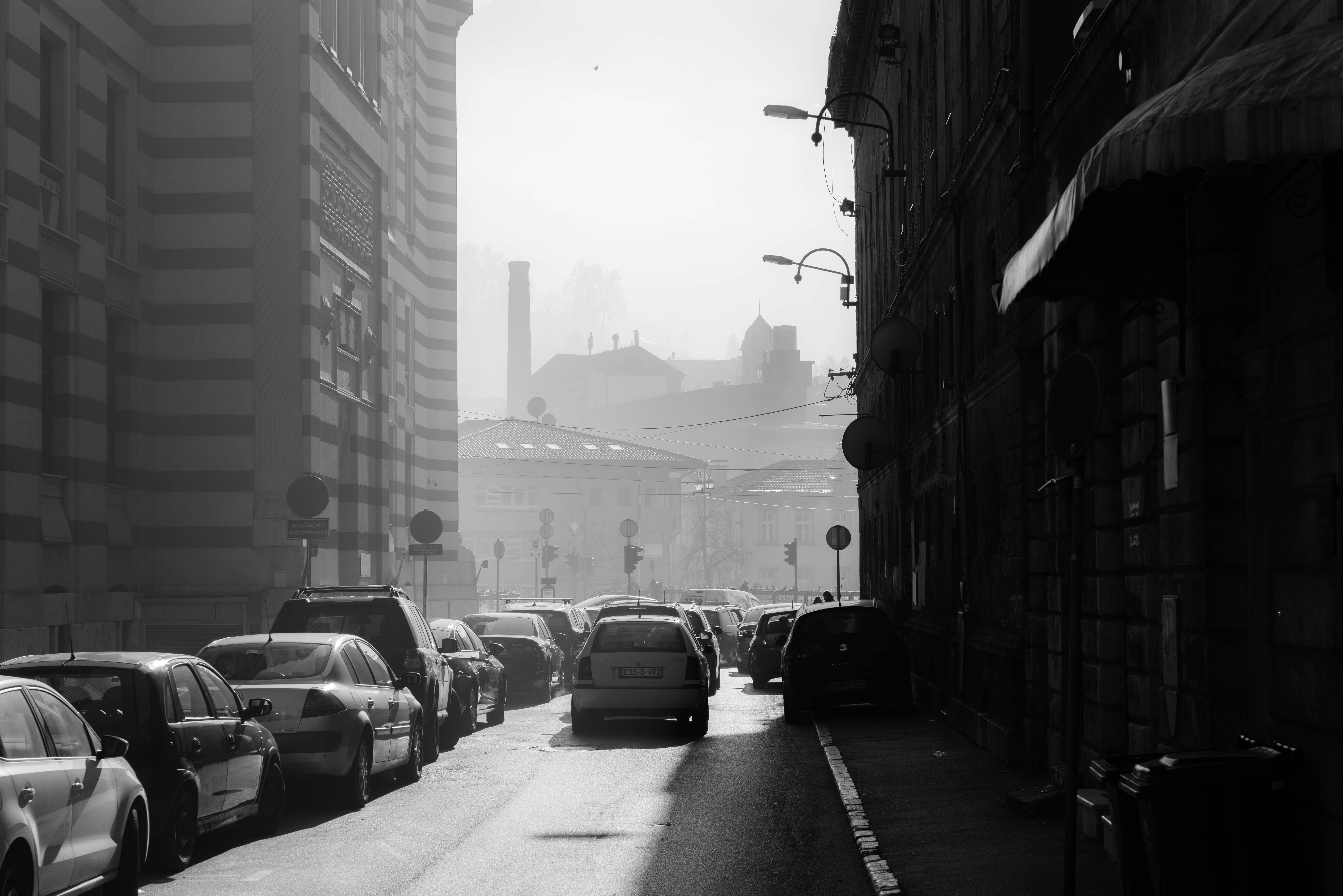 Polița RCA și daunele în parcare: ce se acoperă și cum declari