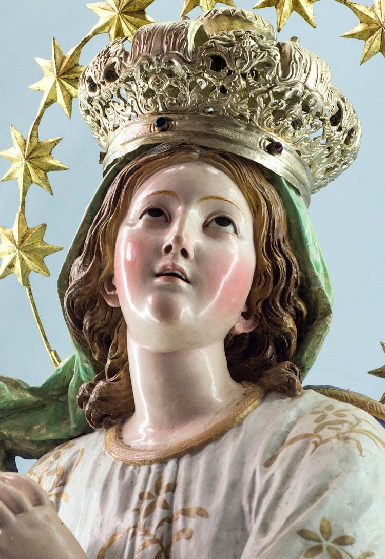 Statue Of Mary In A Crown