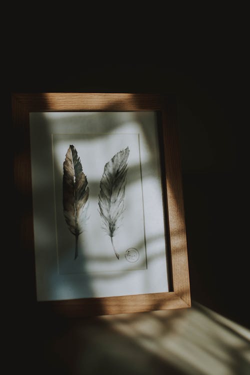 Peinture De Feuille Avec Cadre En Bois Brun