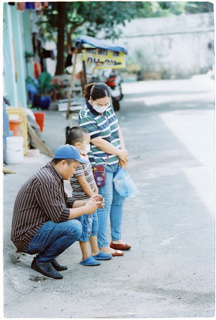 Building A Resilient Relationship Through Adversity. 18 Couple-Finding-Solutions-Together