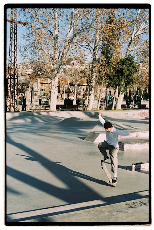Immagine gratuita di fare skateboard, skate park, skateboard