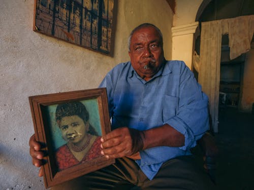 Gratis stockfoto met familie, kamer, kerel