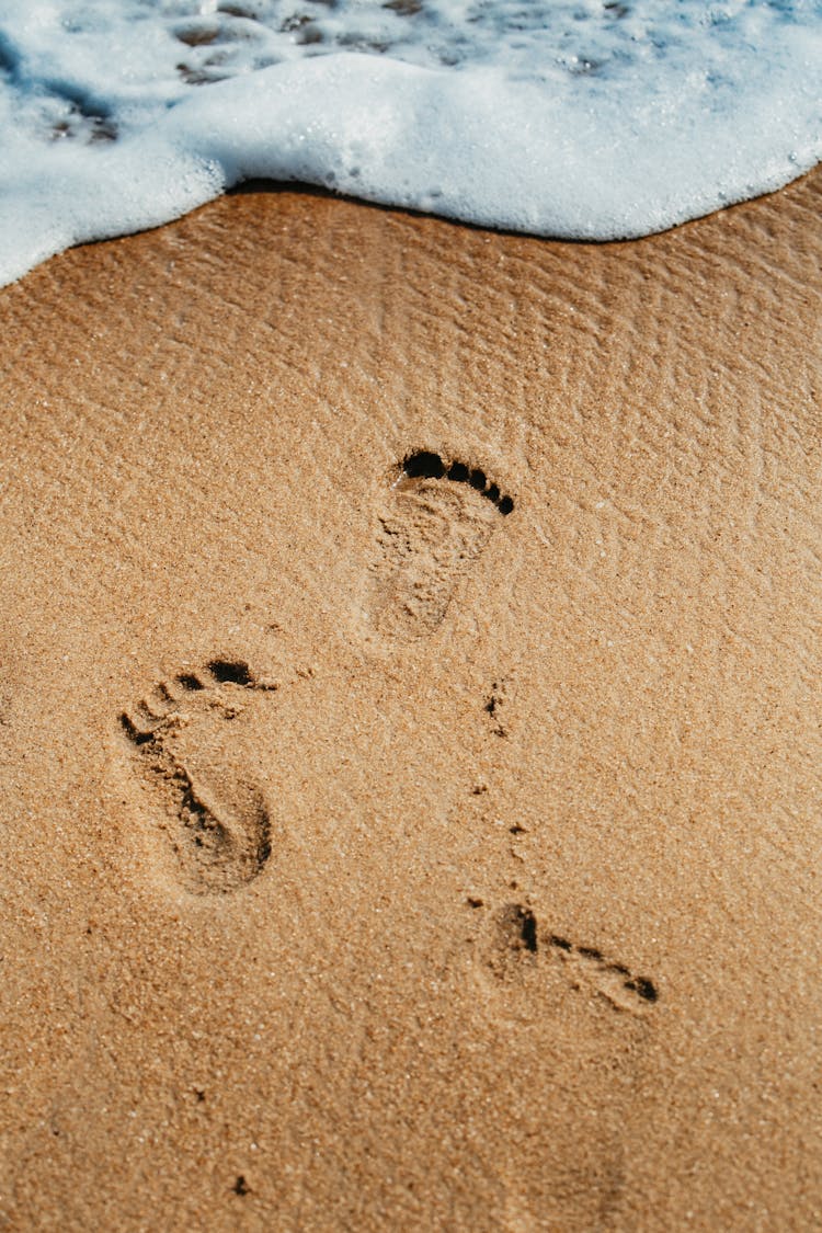 Footprints In The Sand 