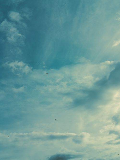 Free Tranquil blue sky with scattered clouds in Belo Horizonte, Brazil. Stock Photo