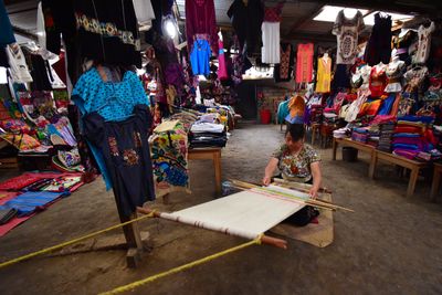 Otomí textiles