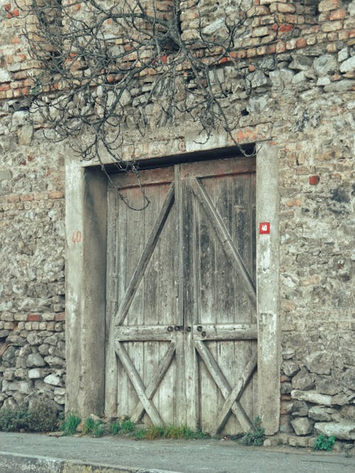 Kostenloses Stock Foto zu eingang, eingänge, hölzern