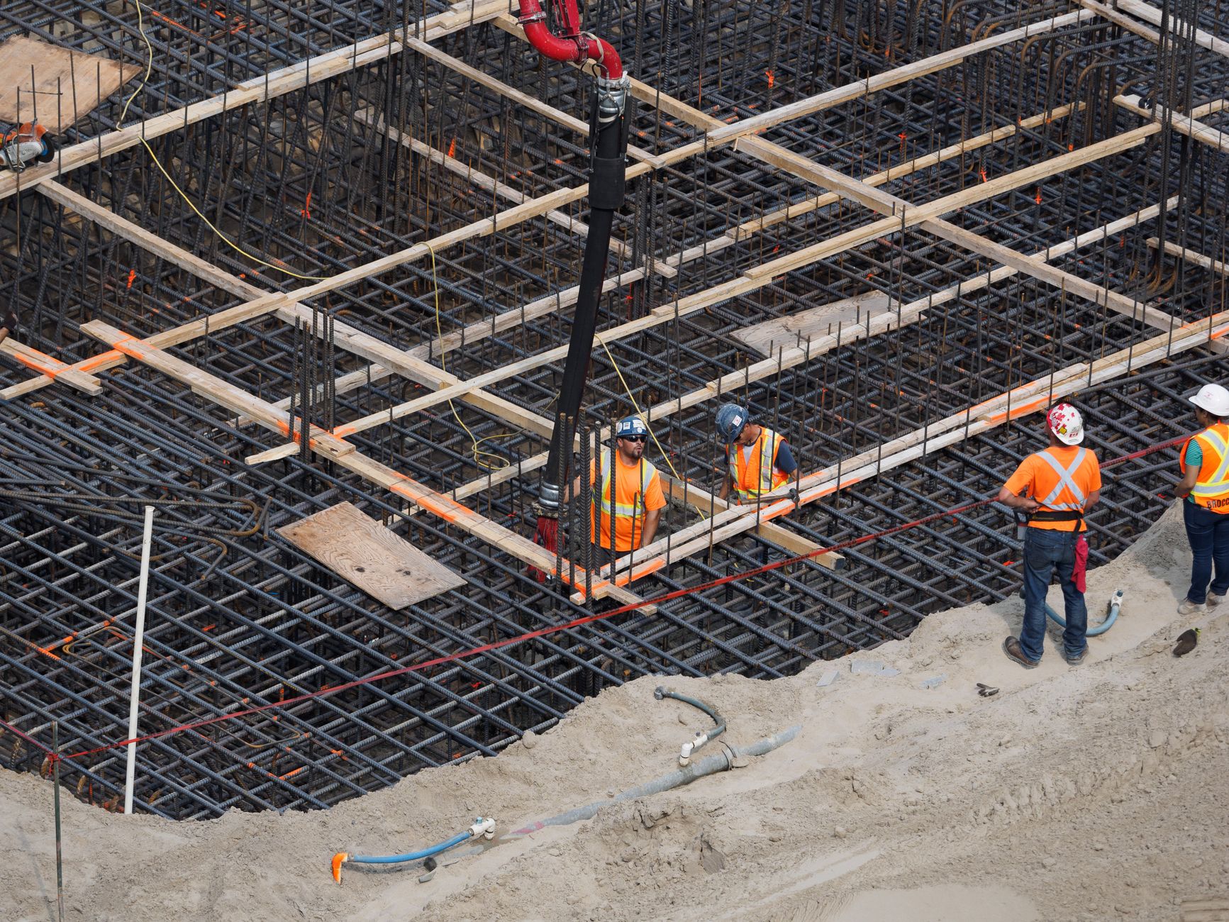 Pouring Concrete in Spring — Temperature, Mix, and Timing Matter
