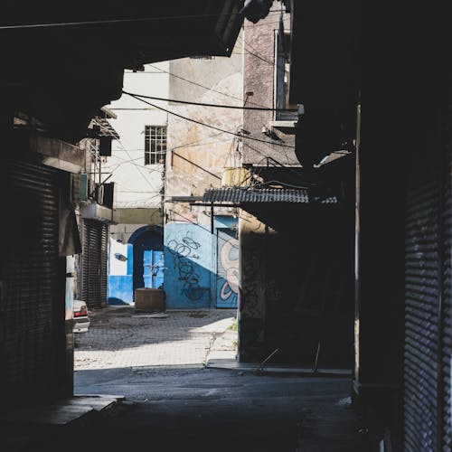 Sunlit Walls and Shadows in Town